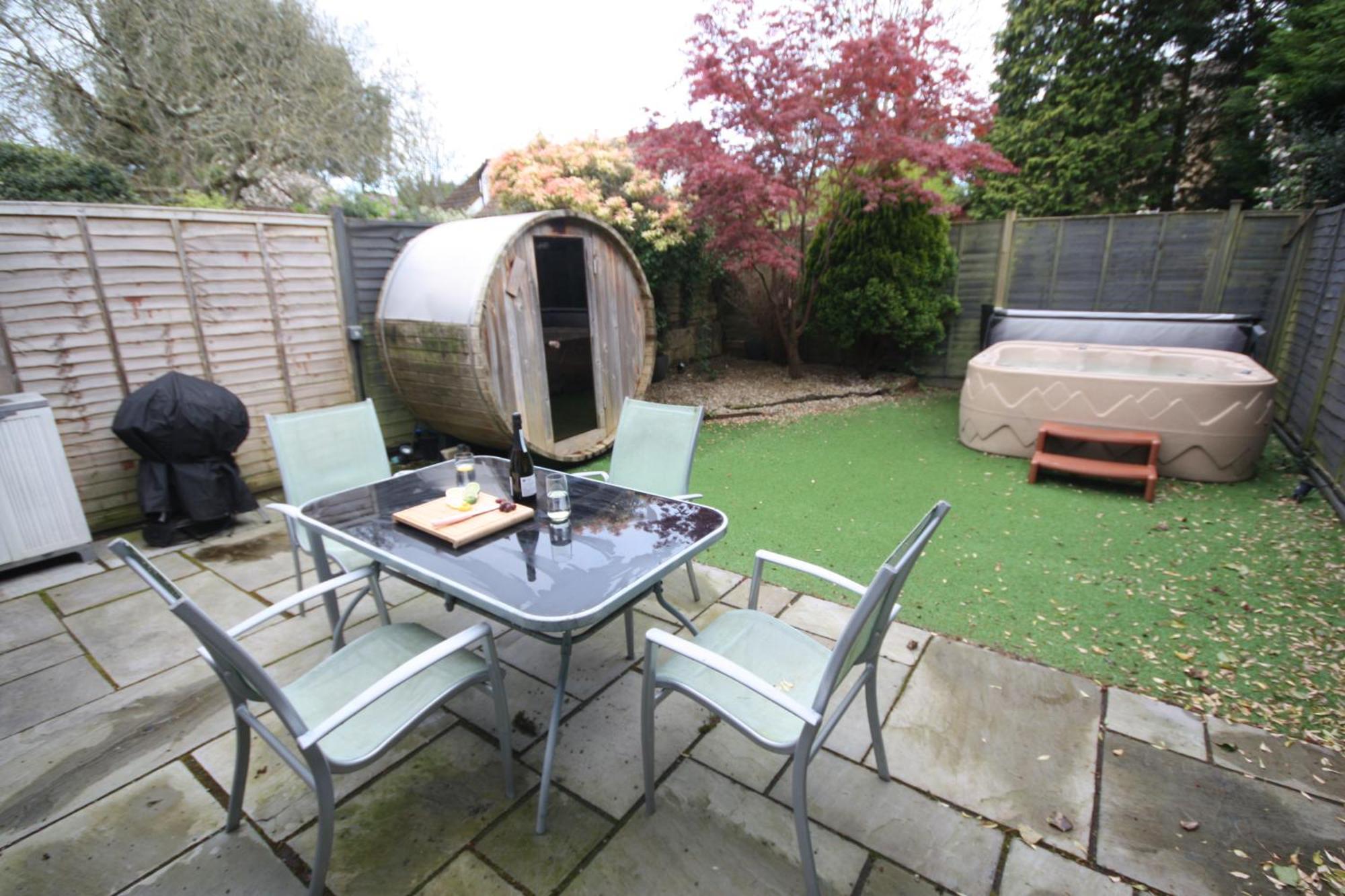 Bournemouth Hot Tub & Sauna Holiday Let Exteriör bild