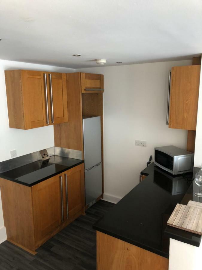 Bournemouth Hot Tub & Sauna Holiday Let Exteriör bild