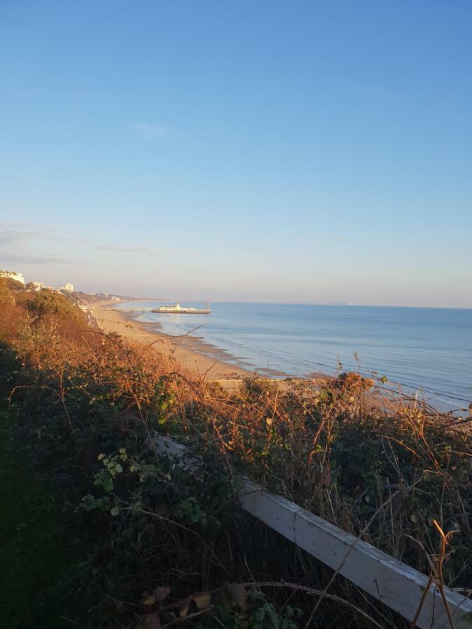 Bournemouth Hot Tub & Sauna Holiday Let Exteriör bild